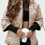 Bavlněná bunda s kapucí a dlouhými rukávy v prošívaném designu