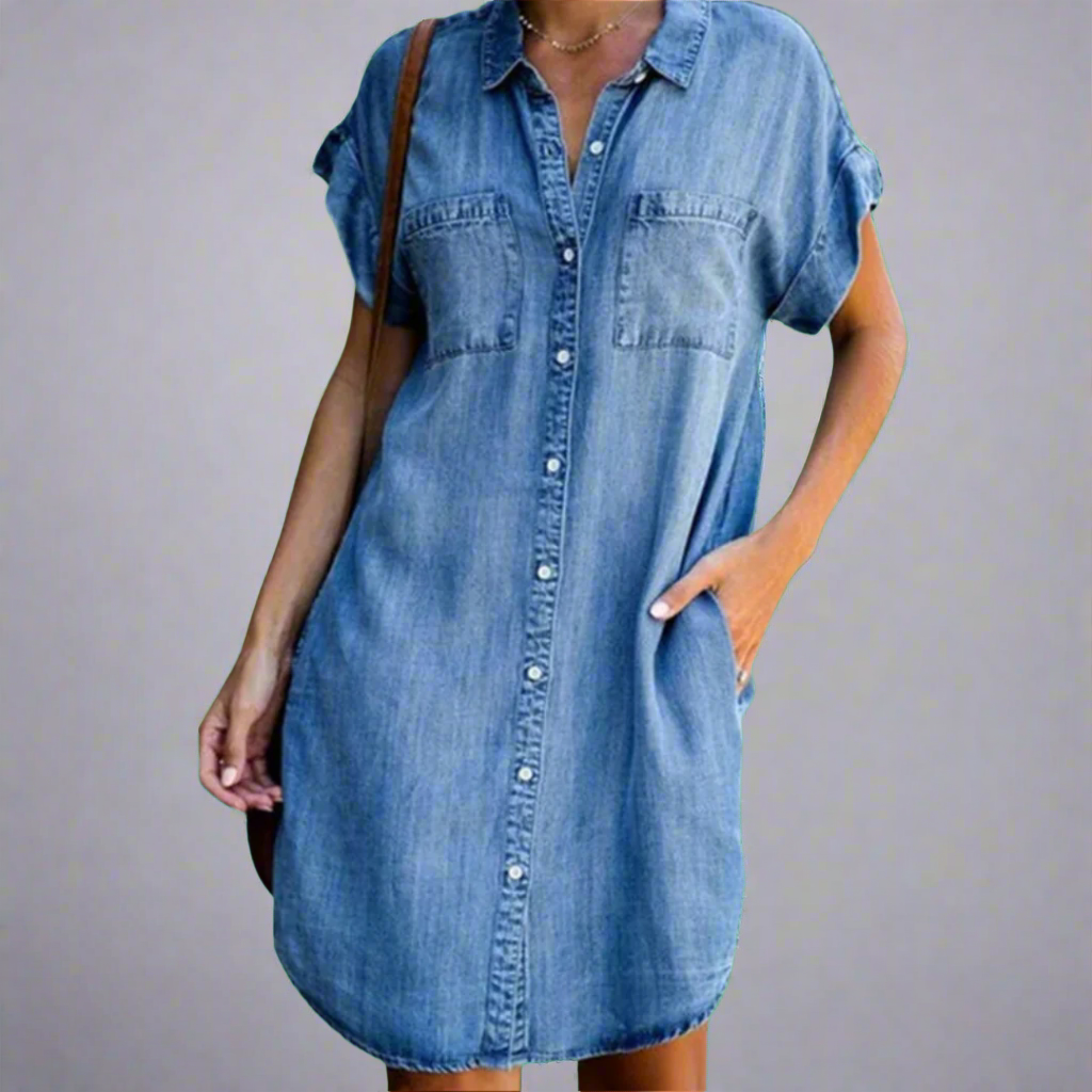 Mini šaty vyrobené z elastického materiálu