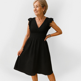 Impozantní šaty s nafouknutým pasem