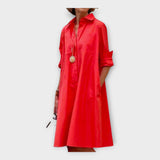 Ručně vyrobené šaty s geometrickým vzorem