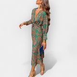 Minimalistické saténové šaty