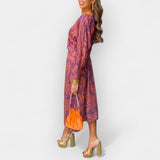 Minimalistické saténové šaty