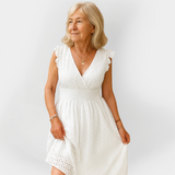 Impozantní šaty s nafouknutým pasem