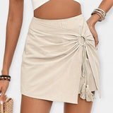 Kraťasy s Vysokým Pasem a Sukní