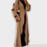 Stylový kardigan a šaty v kombinaci s pruhovanou dekorací