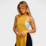 Dlouhý tmavě tyrkysový