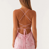 AURA - Lesklé šaty s ramínky