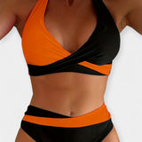 Bikini s křížovým výstřihem