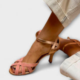 Calista – Glamour ve zlaté a růžové