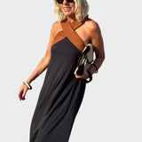 Elegantní šaty bez zadního dílu s moderním křížovým výstřihem