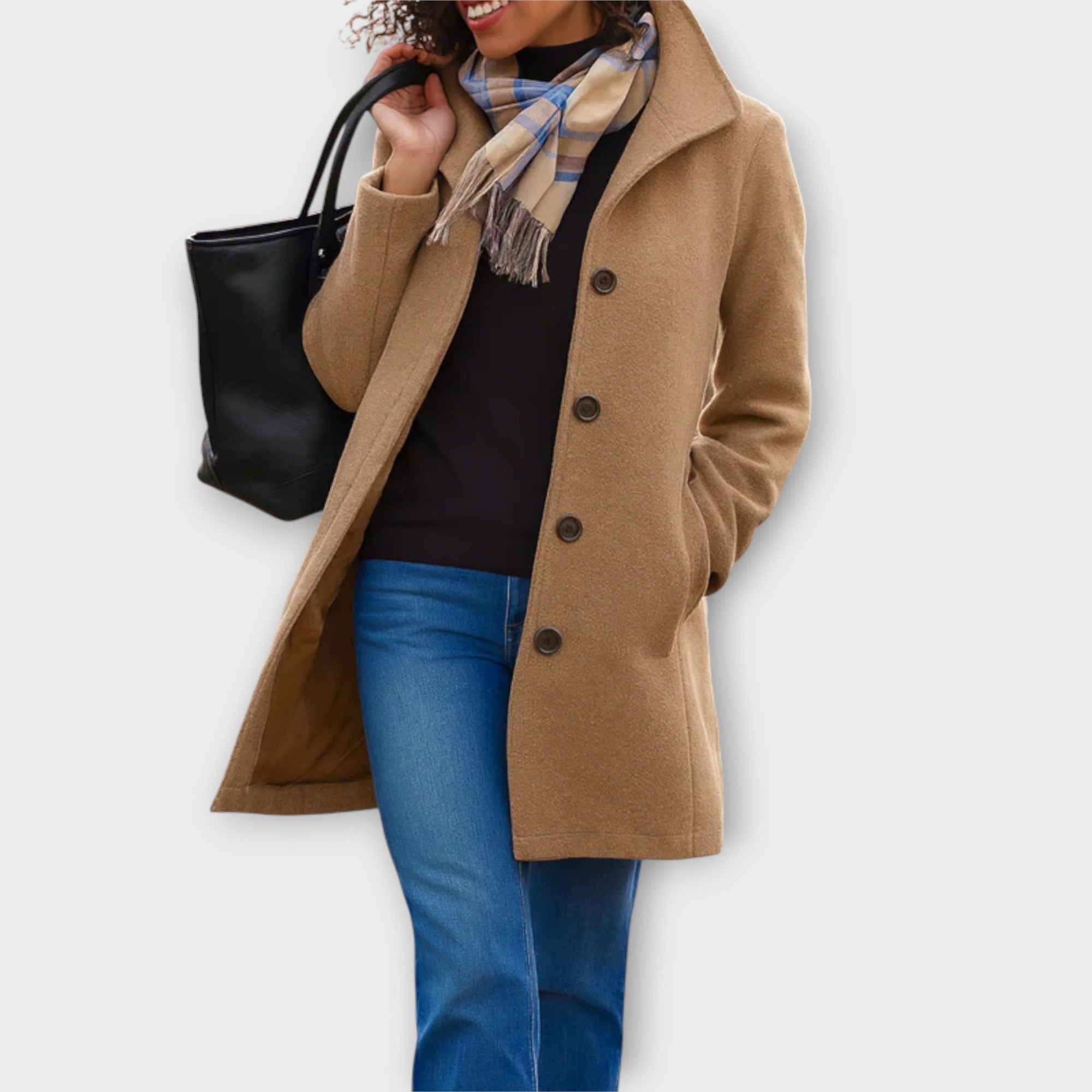 Sofistikovaný kabát s knoflíky a střední délkou