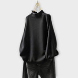 Minimalistický texturovaný svetr s vysokým límcem