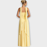 Sochařské romantické šaty