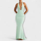 Elegantní gala šaty s odhaleným zadním dílem a ohromujícím výstřihem