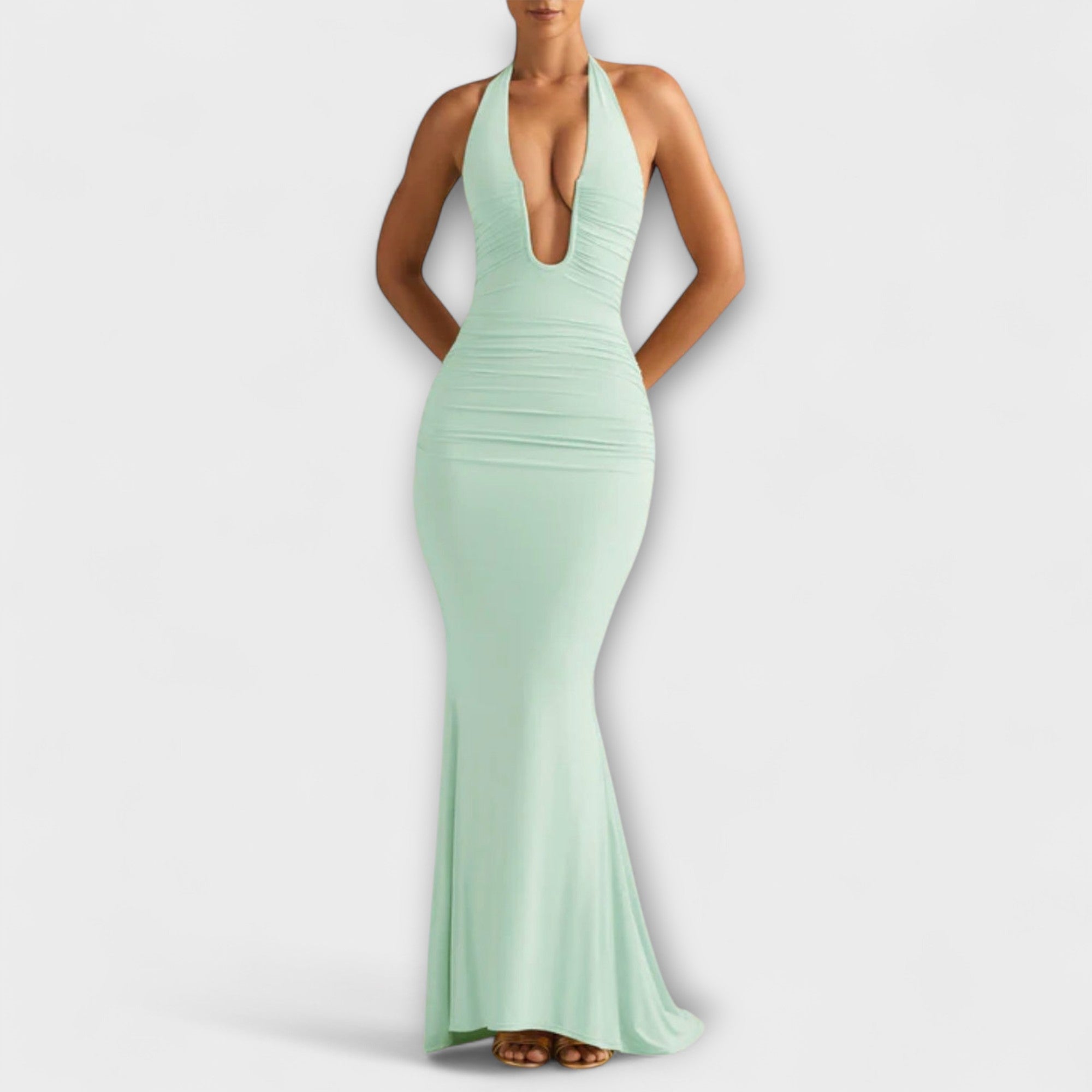 Elegantní gala šaty s odhaleným zadním dílem a ohromujícím výstřihem