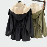 Bunda s kapucí odolná proti větru pro všechny počasí