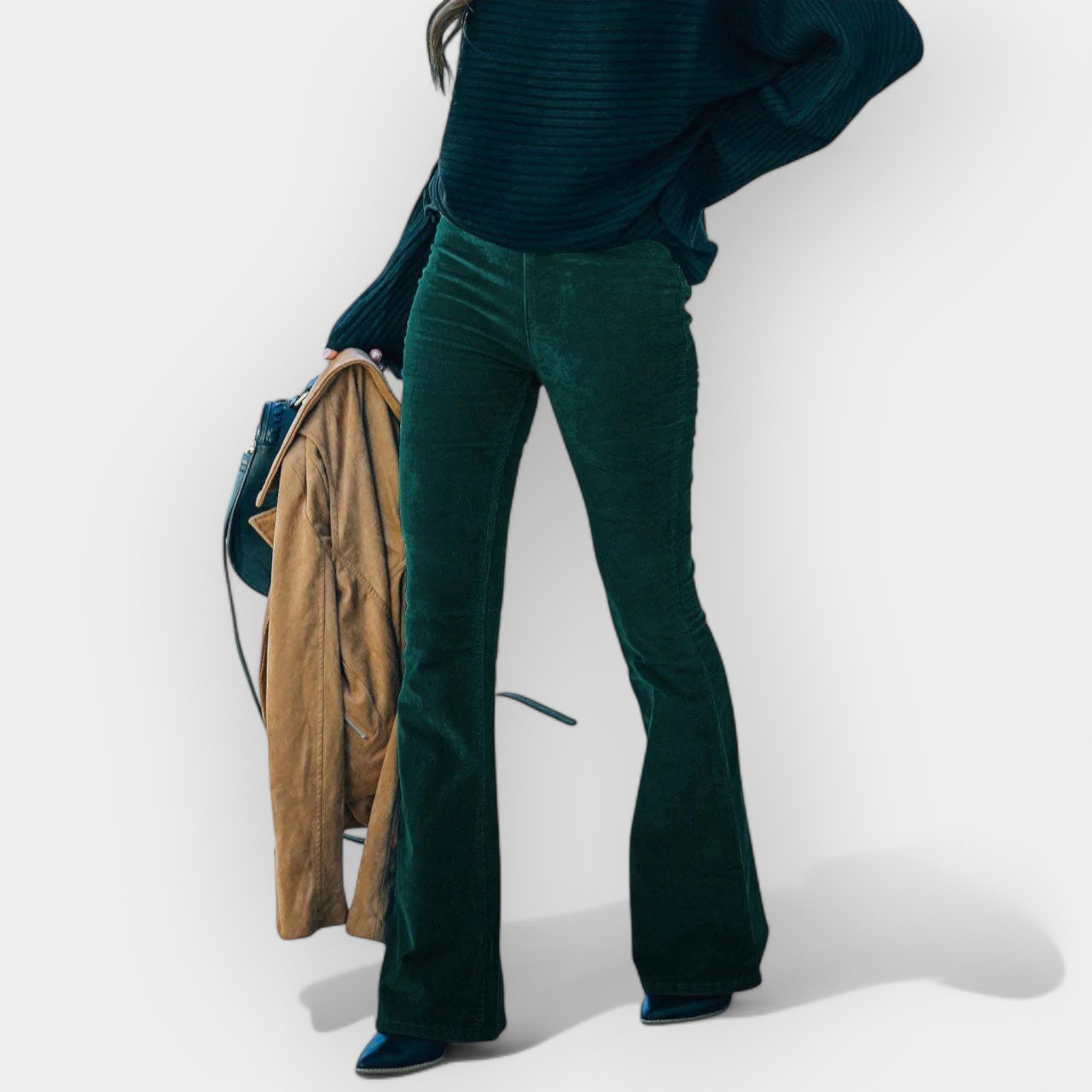 Kalhoty s vysokým pasem a širokými nohavicemi