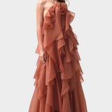 Maxi šaty s romantickým nádechem a aristokratickým stylem