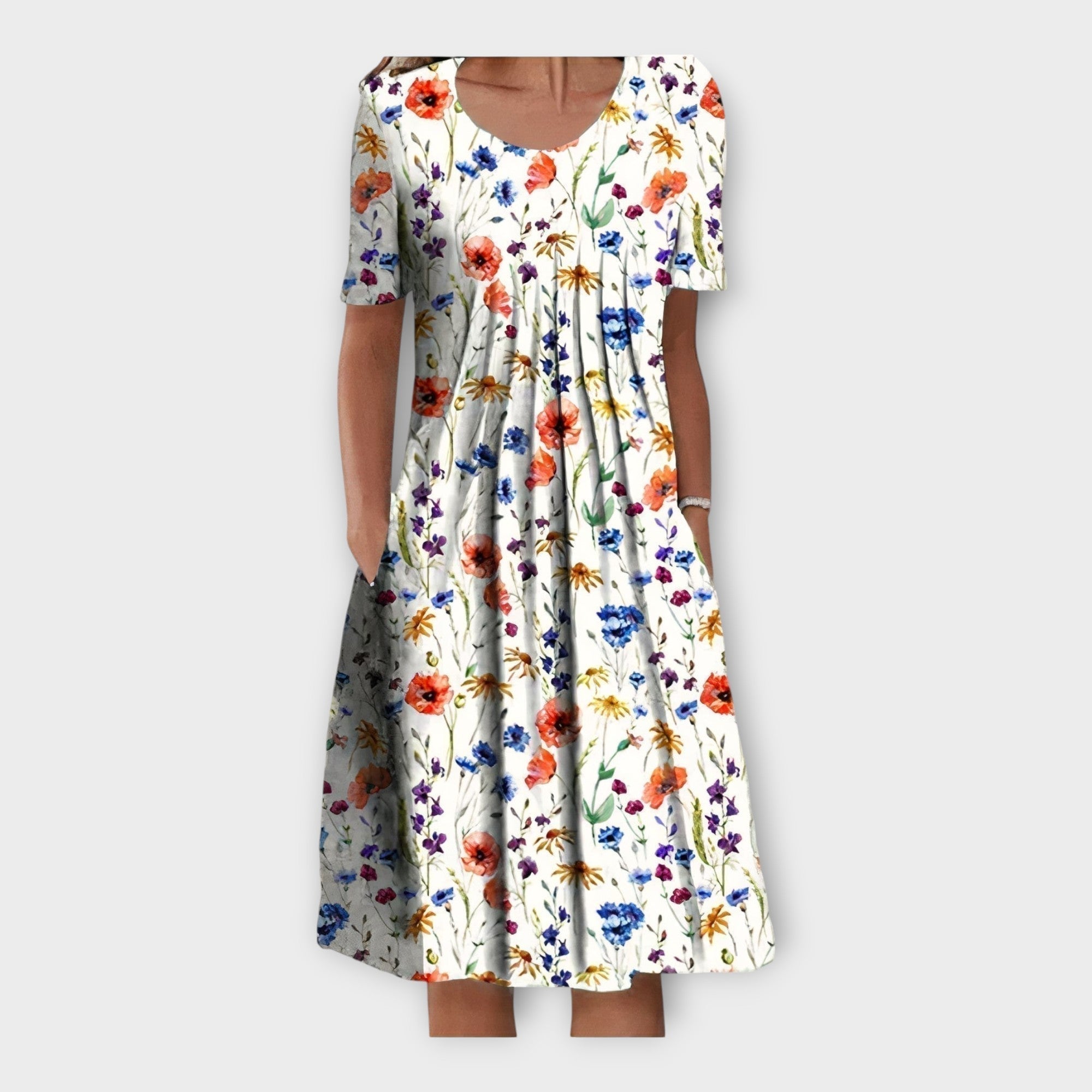 Šaty s květinovým vzorem a krátkými rukávy