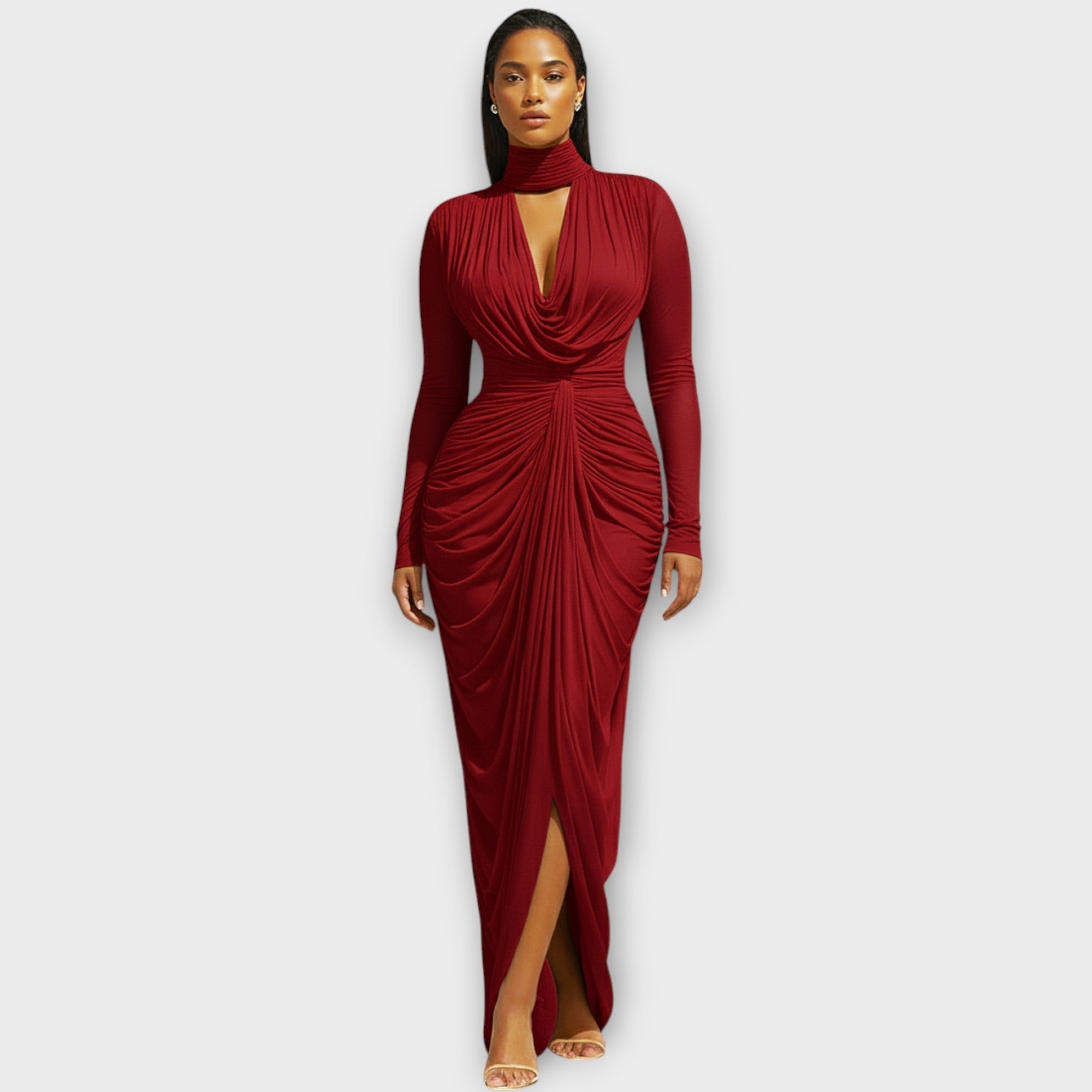 Elegantní večerní šaty s vysokým výstřihem