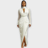 Elegantní večerní šaty s vysokým výstřihem