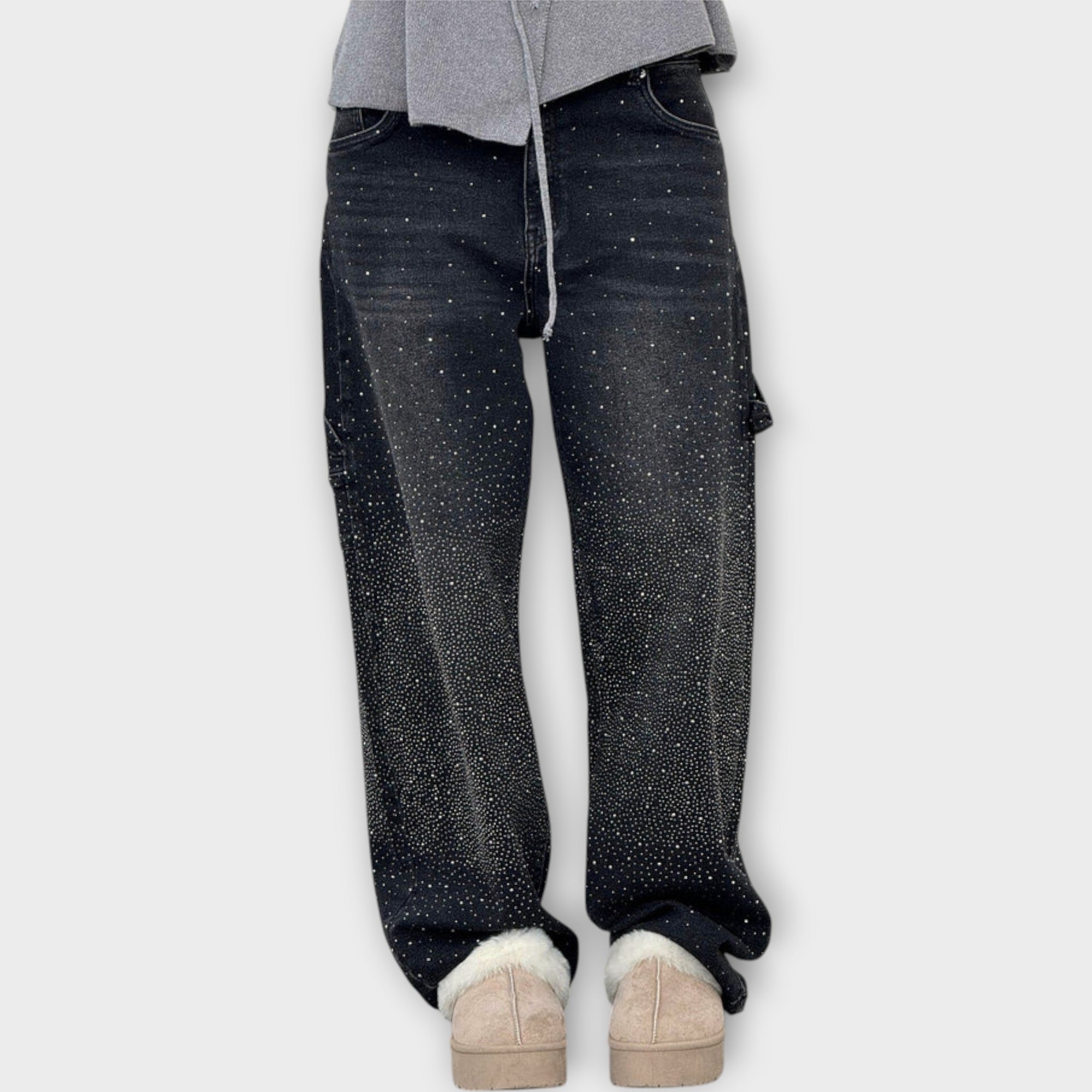 Džíny s efektem skvrn, volný střih