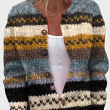 Pletená vesta s vzorem