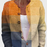 Pletená vesta s geometrickým vzorem