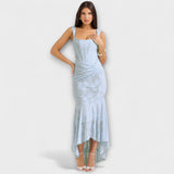 Dlouhé šaty s elegantním a rafinovaným korzetem