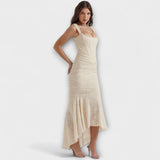 Dlouhé šaty s elegantním a rafinovaným korzetem