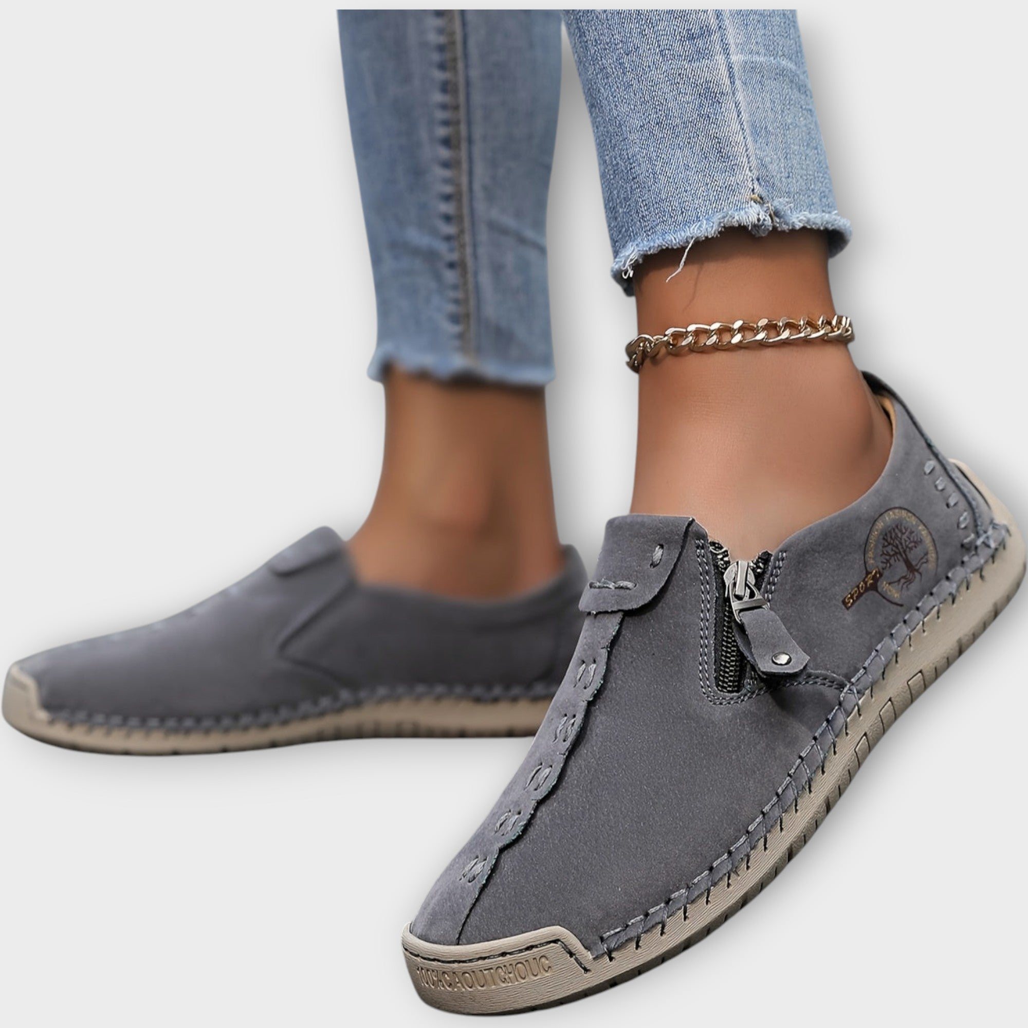 Měkké kožené slip-on mokasíny