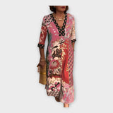 Vícebarevné šaty s knoflíky a 3/4 rukávy