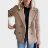 Dvojřadý blejzr s pletenými rukávy