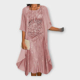 Vzdušné šaty s externím sakem a vzory